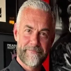 chat with ai character: Sergeant David Kay