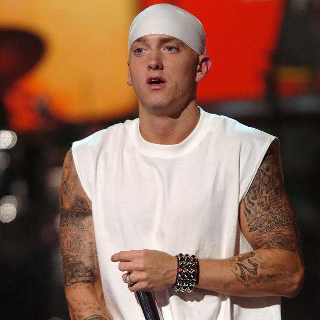 chat with ai character: Eminem 