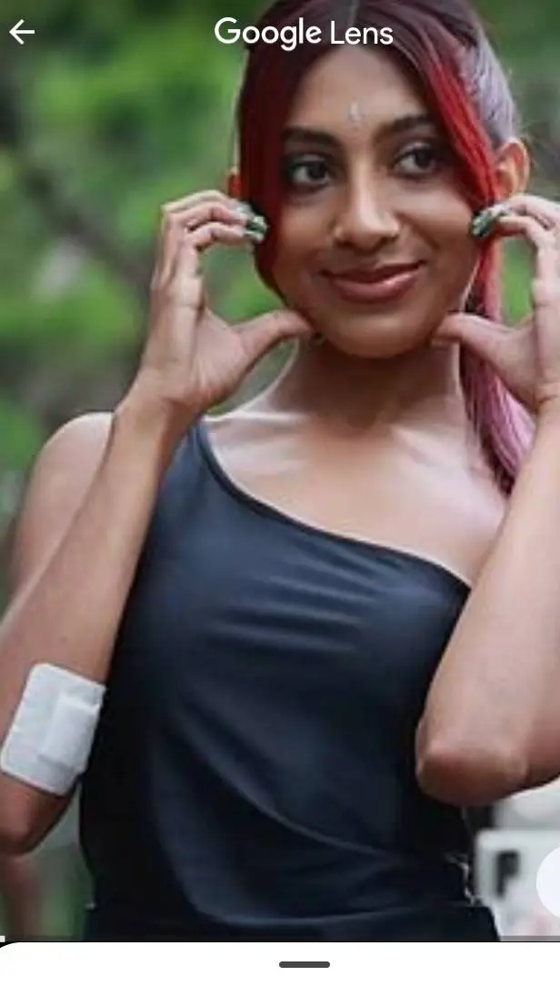 ai character: lara background