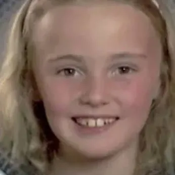 chat with ai character: Agent 18