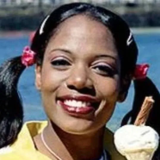 chat with ai character: Josie Jump