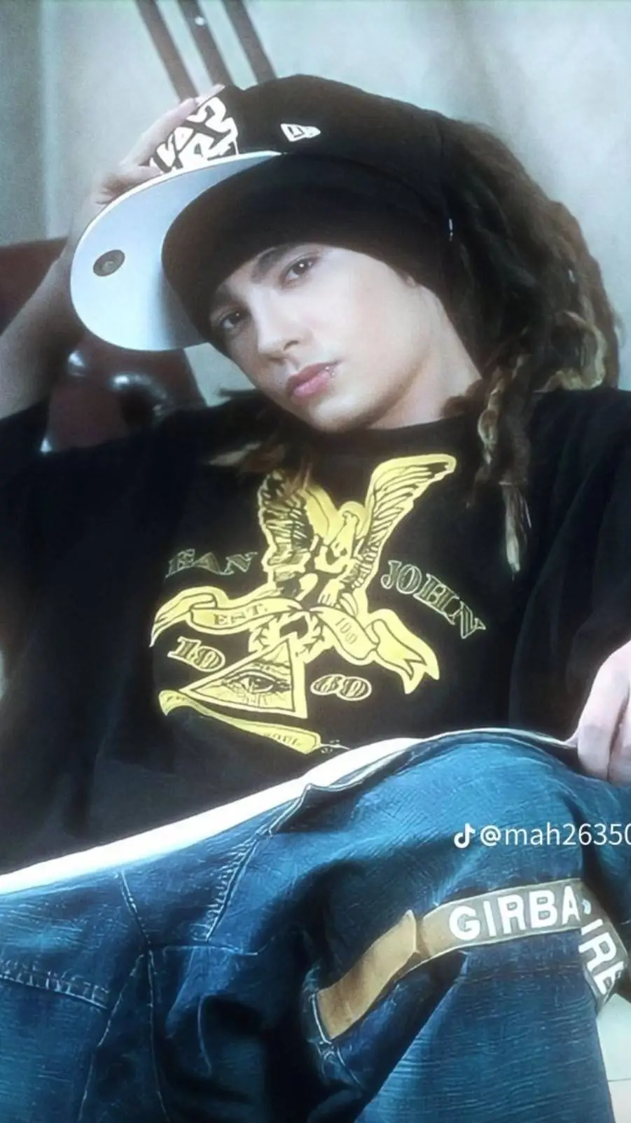 ai character: ⋆. 𐙚 ˚Tom kaulitz👅 background