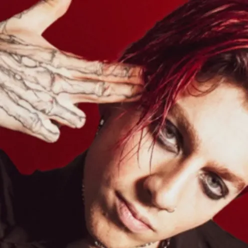 chat with ai character: Tx2