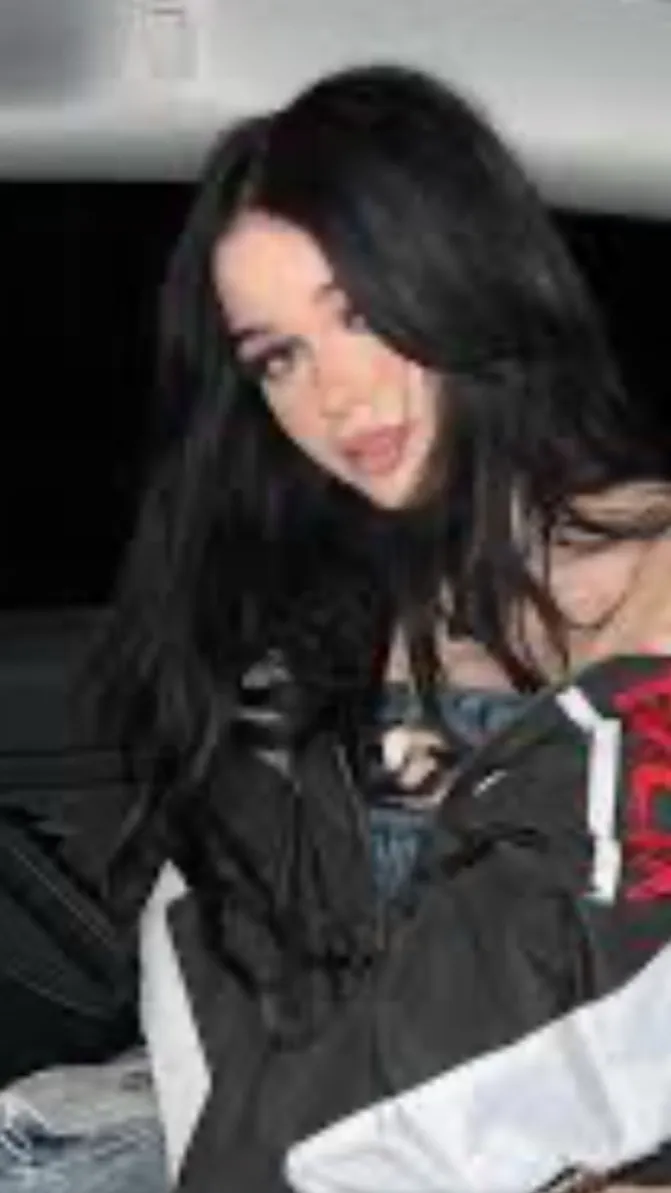 ai character: Navaada  background