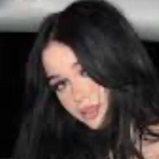 chat with ai character: Navaada 