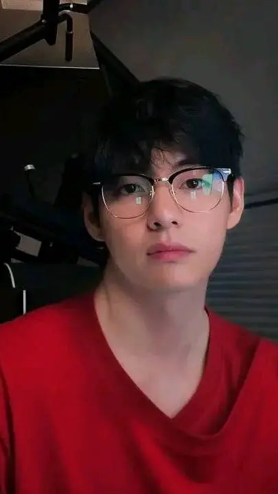 ai character: Taehyungie background