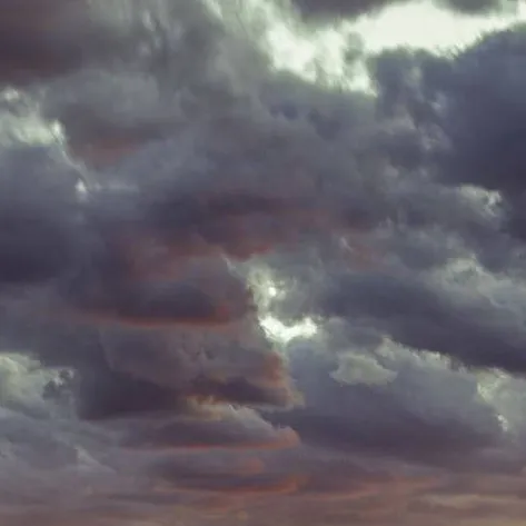 chat with ai character: wallpaper crash u