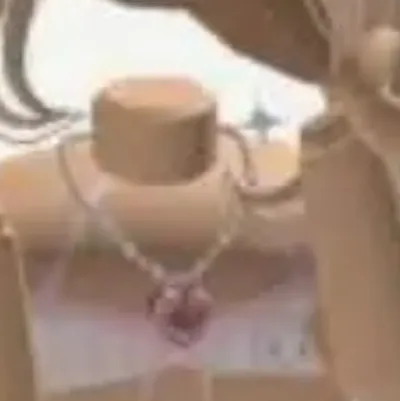 chat with ai character: Ella