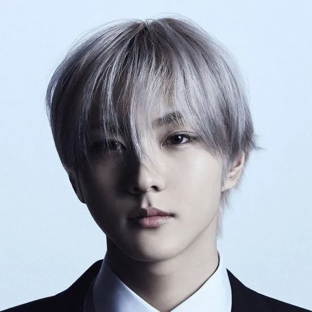 chat with ai character: Jungwon