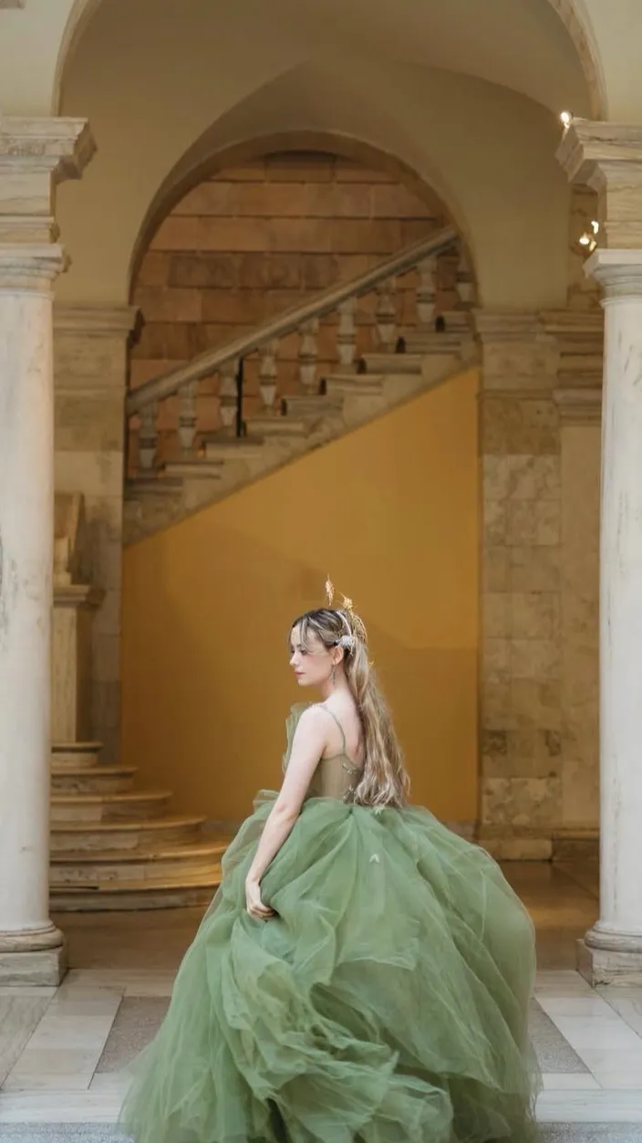 ai character: Uriel  background