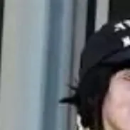 chat with ai character: Billie eilish 