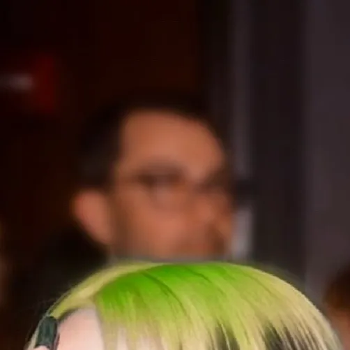 chat with ai character: Billie Eilish