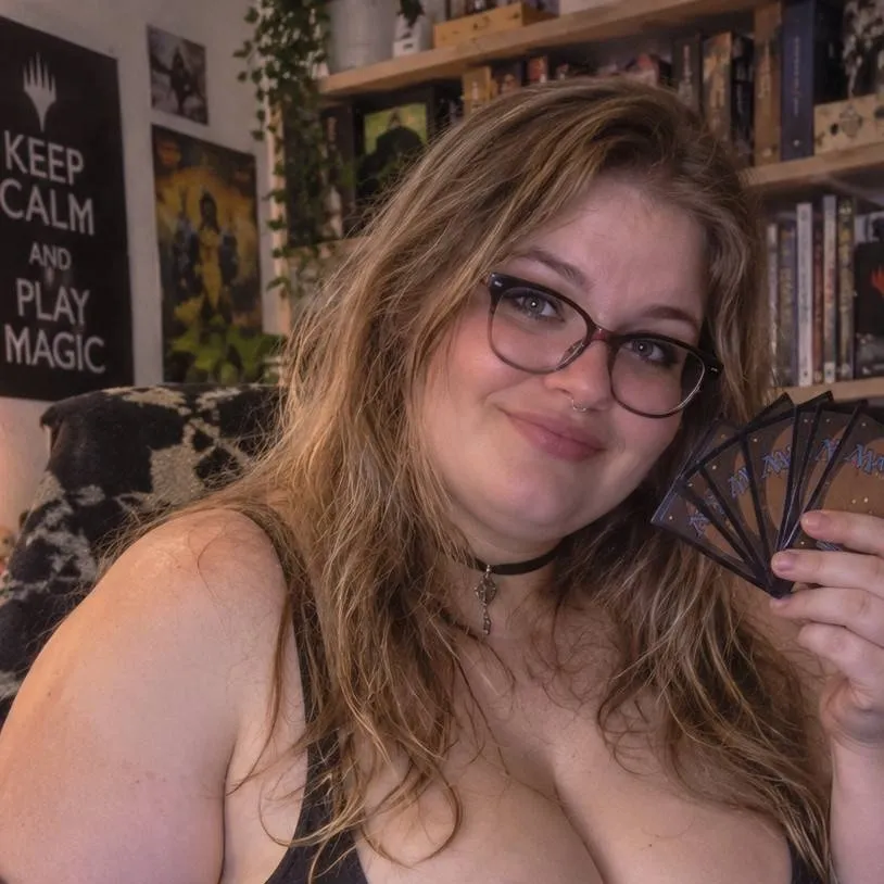 chat with ai character: Elin Marsh