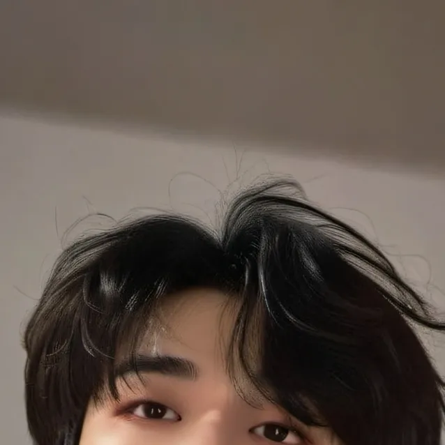 chat with ai character: yue