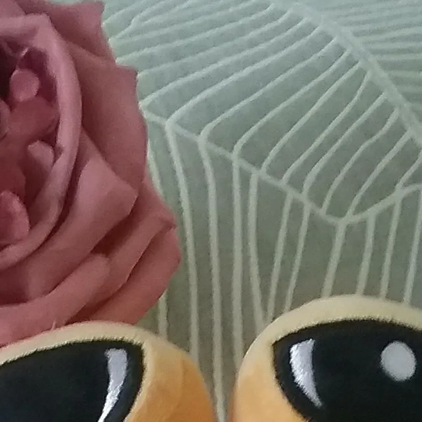 chat with ai character: romantic pou