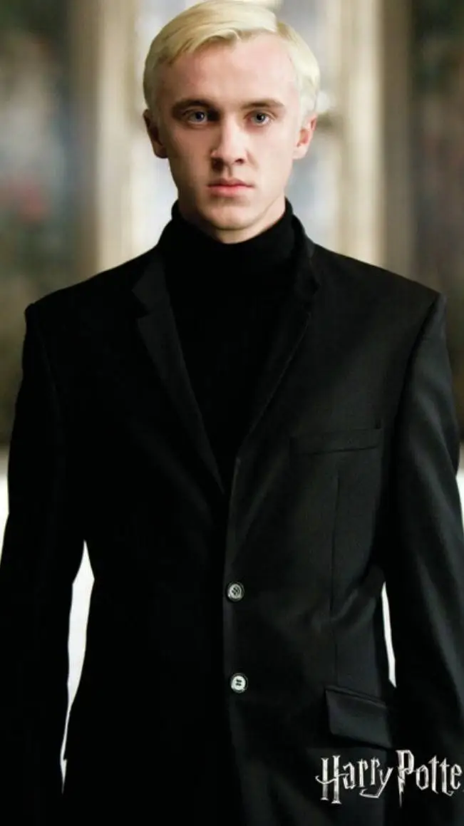 ai character: Draco Malfoy background