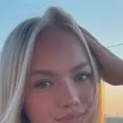 chat with ai character: Freya Skye 
