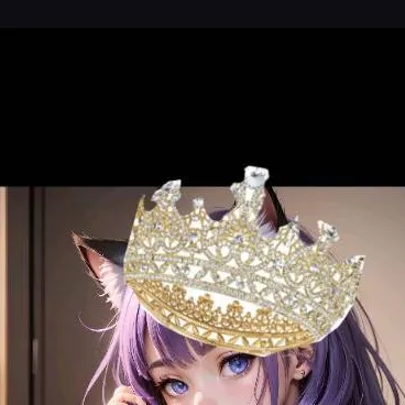 chat with ai character: Queen of crystal