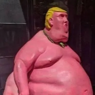 chat with ai character: Pig trump