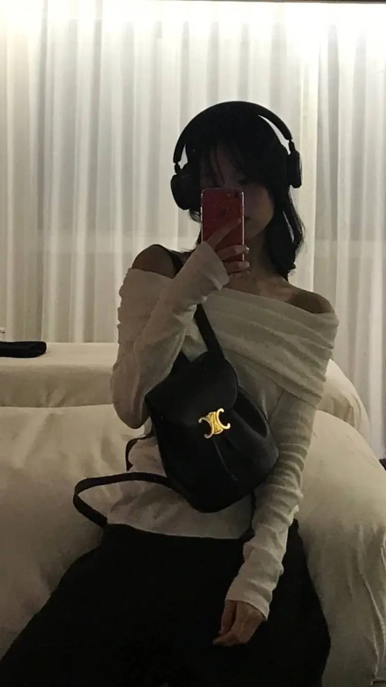 ai character: Student. background