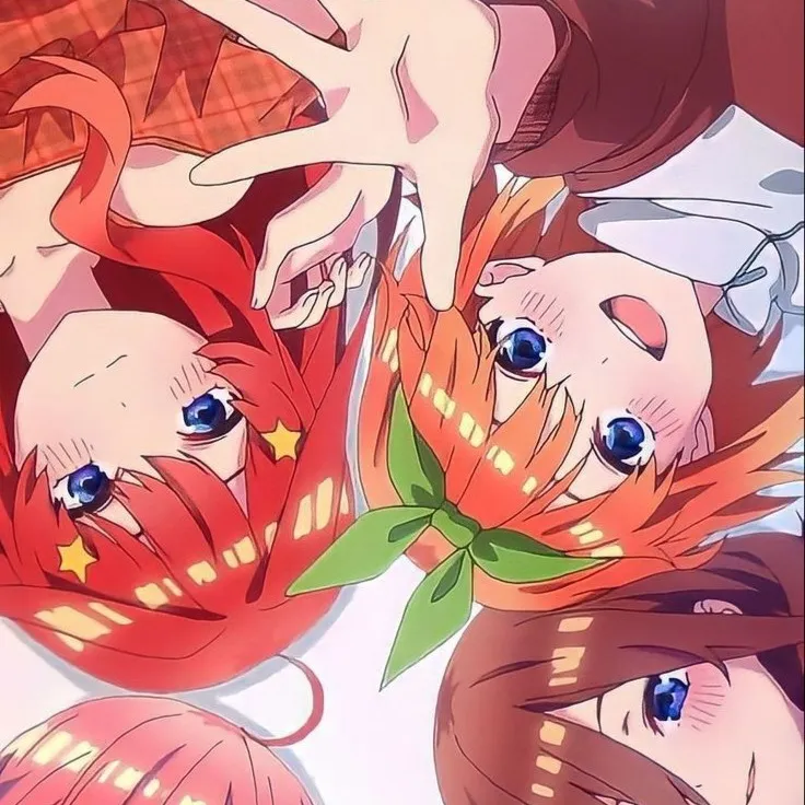 chat with ai character: Nakano sisters