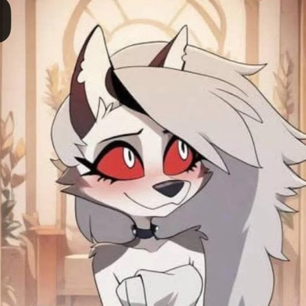 chat with ai character: Loona