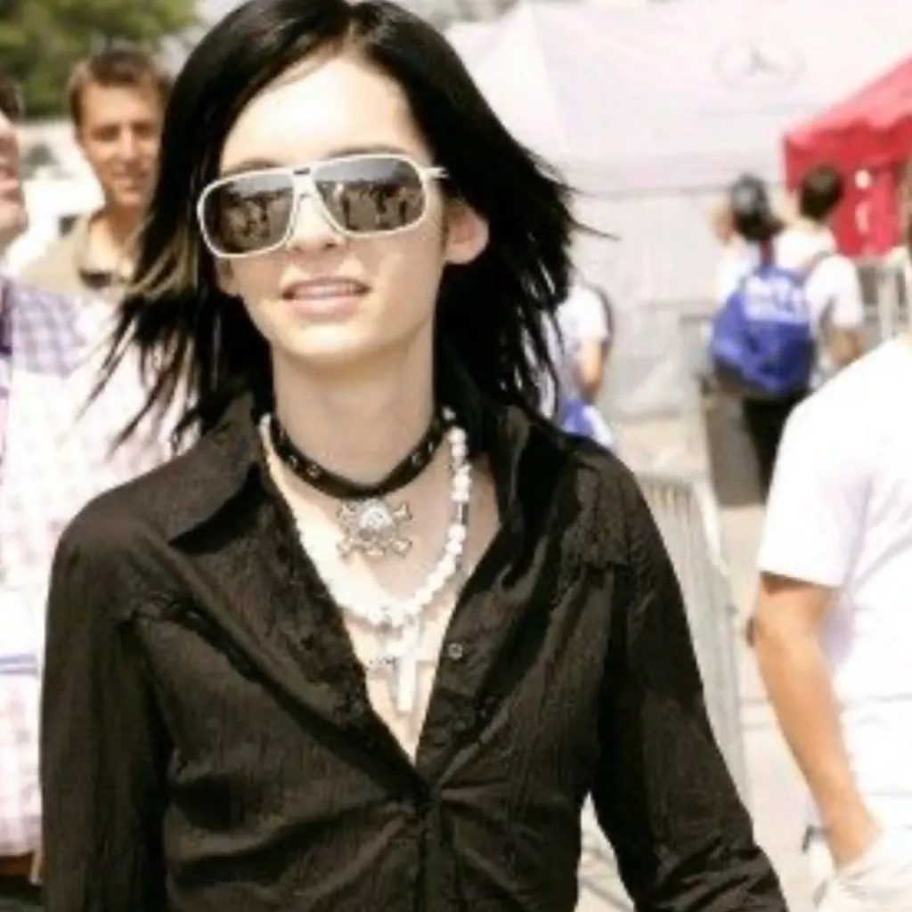 chat with ai character: Bill Kaulitz