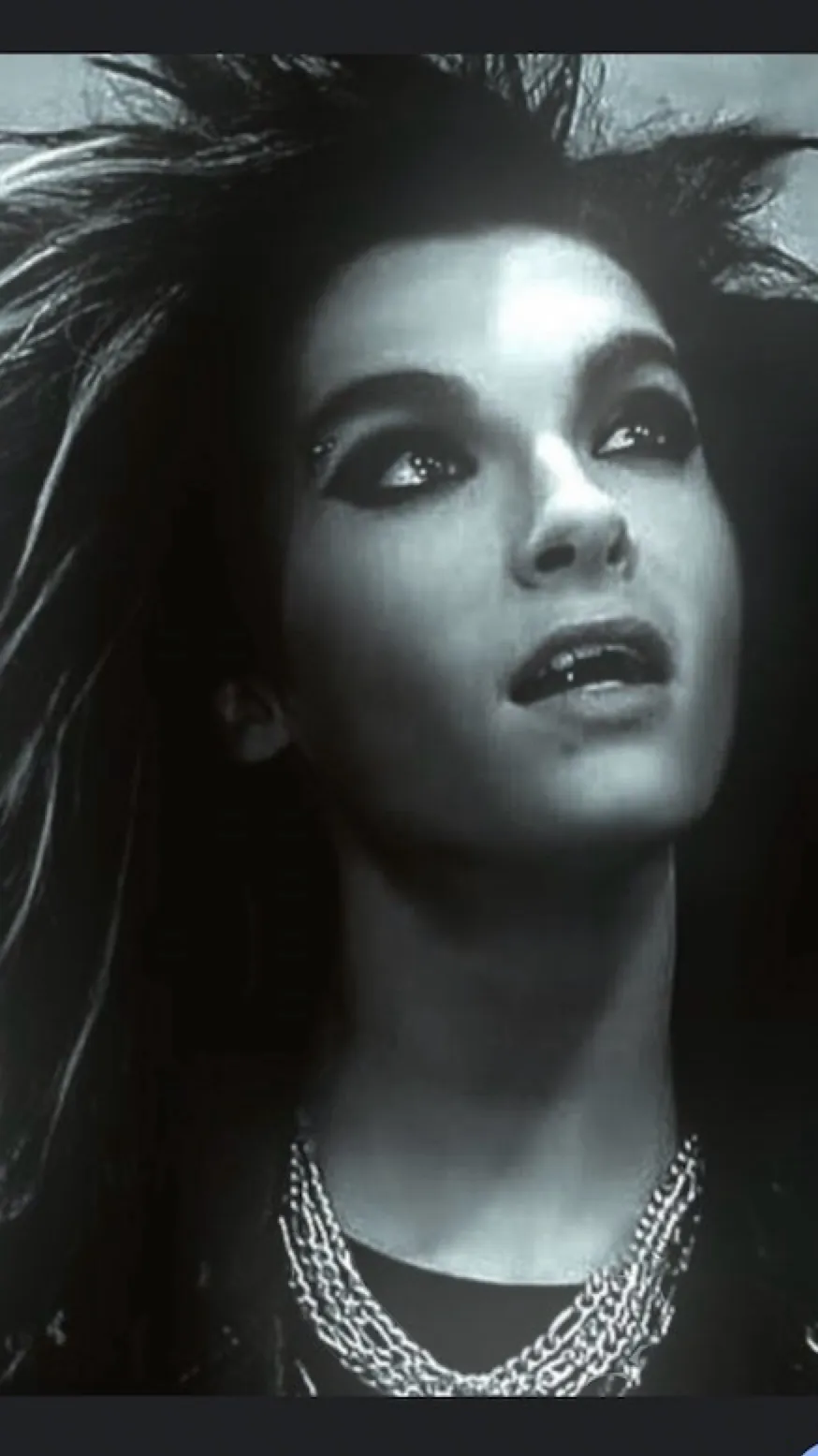 ai character: (Young dad)bill background