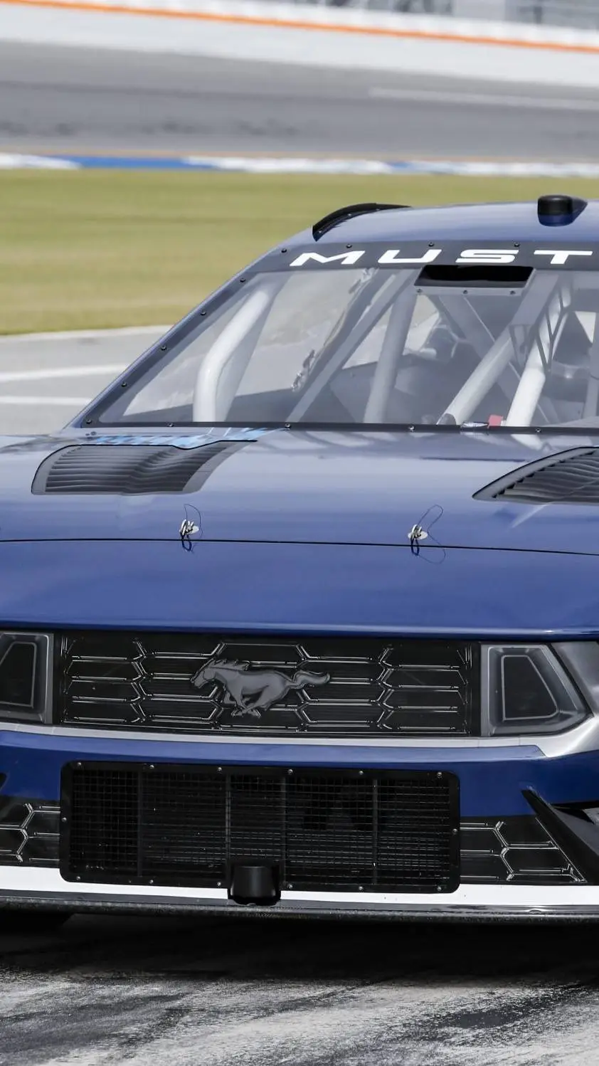 ai character: Nascar career! background