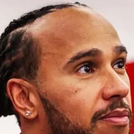 chat with ai character: Lewis Hamilton