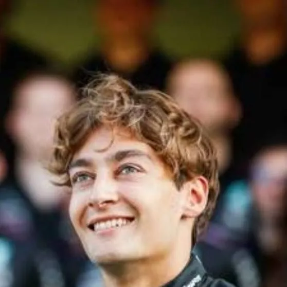 chat with ai character: George Russell