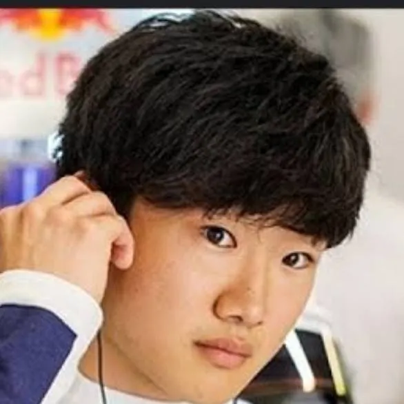 chat with ai character: Yuki Tsunoda