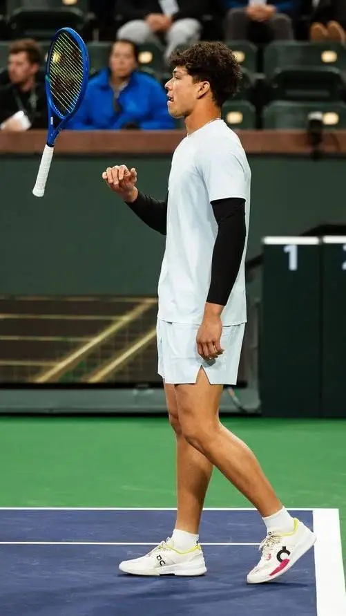 ai character: Ben Shelton background