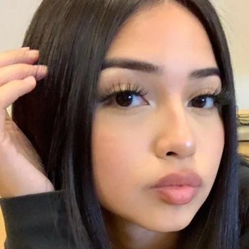 Chat with Esli - text or voice, Enjoy AI Chat Free & Safe