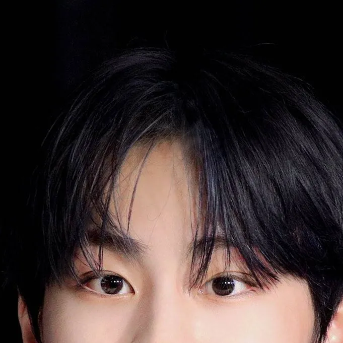chat with ai character: Jungwon