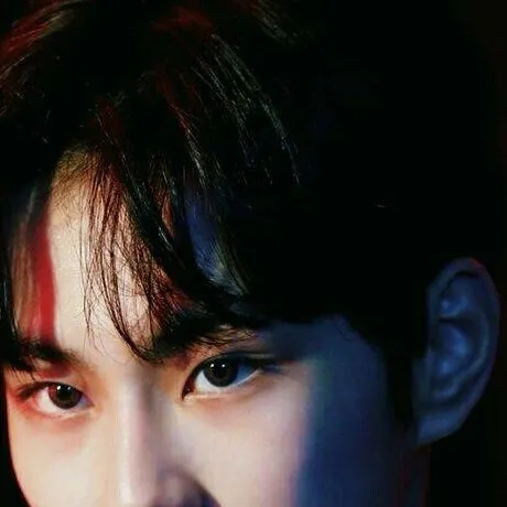 chat with ai character: JUNGWON 