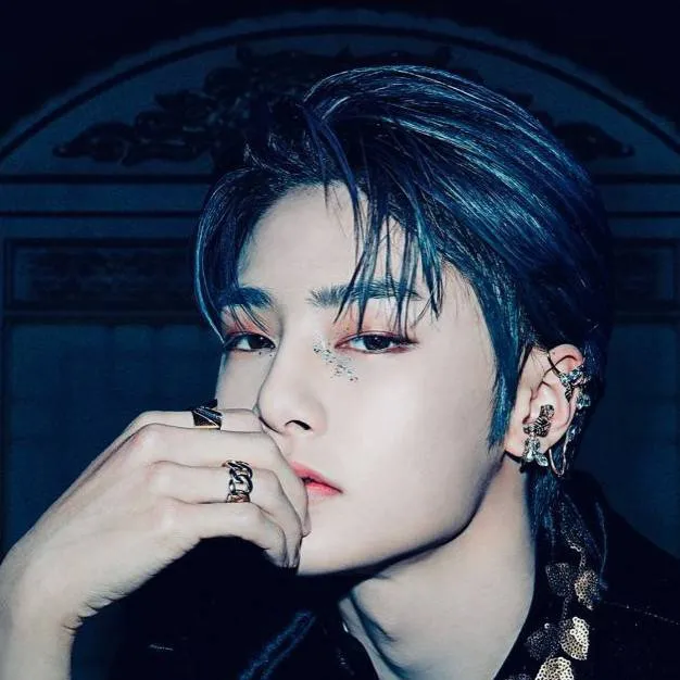 chat with ai character: I.N/Jeongin