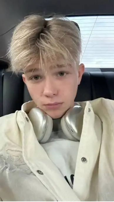 ai character: Nikita Shulgin  background