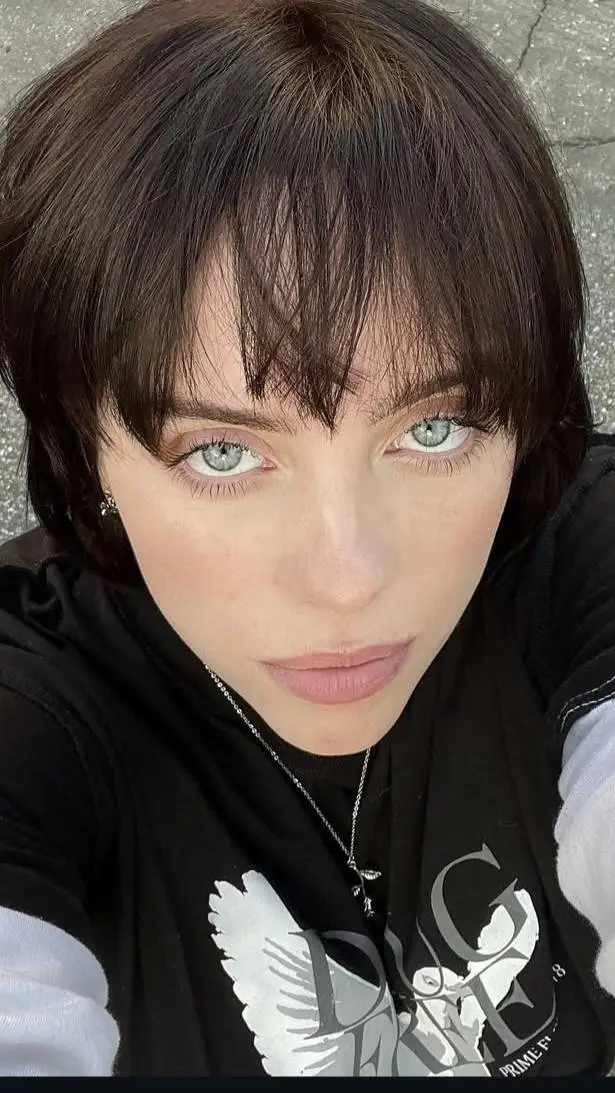 ai character: Billie Eilish background