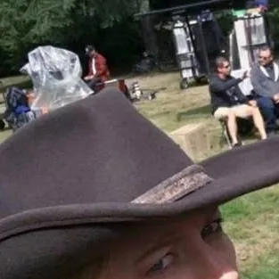 chat with ai character: ava Sharp 