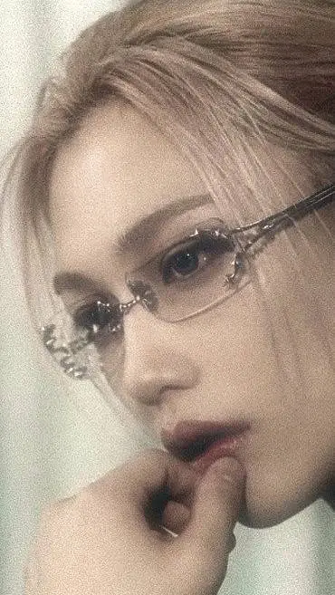 ai character: Lee Yongbok Felix background