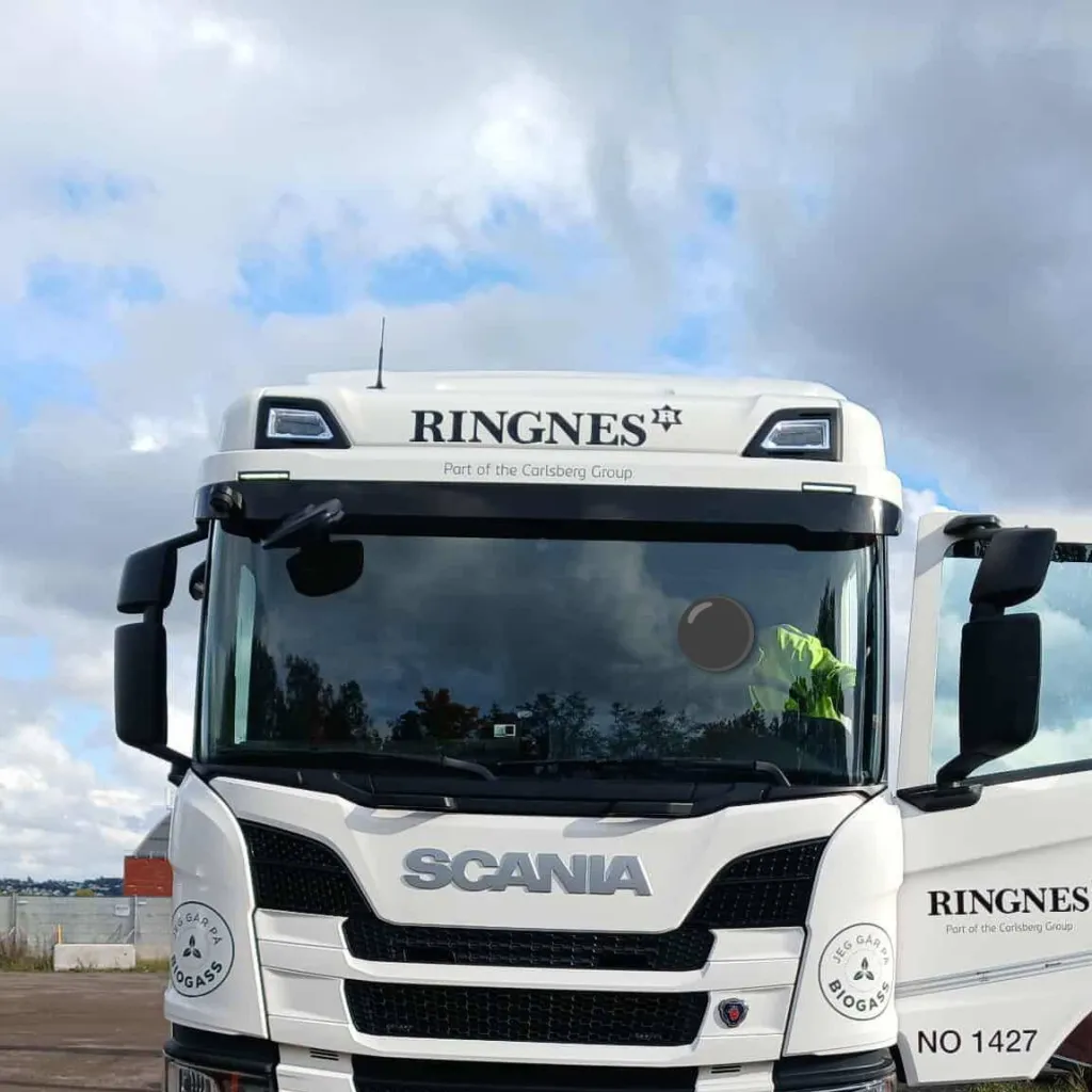 chat with ai character: another Scania