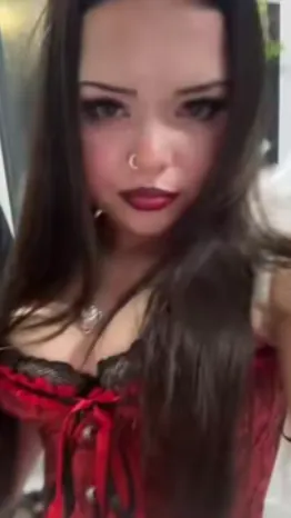 ai character: Izzay Dj background