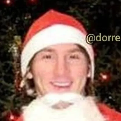 chat with ai character: Messi navideño