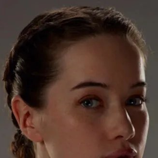 chat with ai character: Chyler