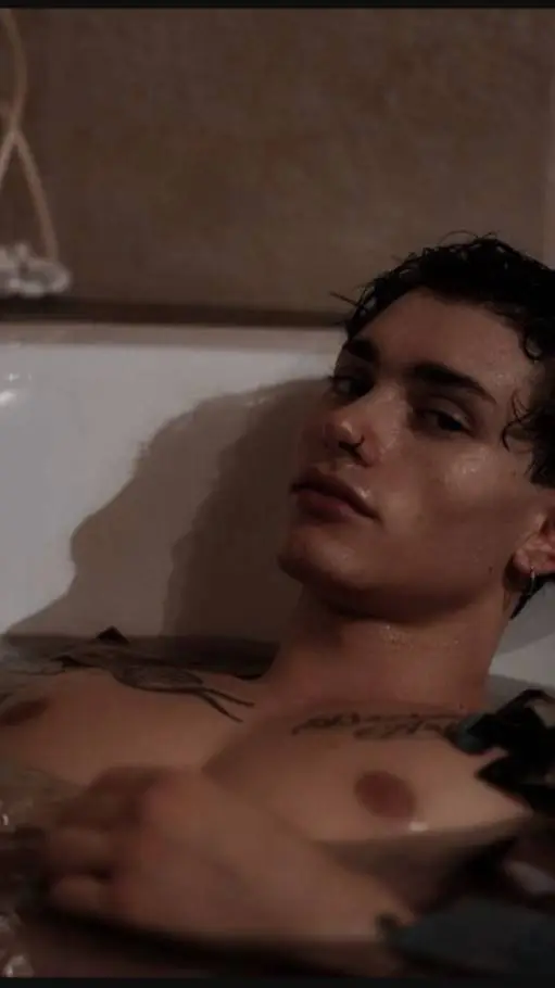 ai character: Yunny background