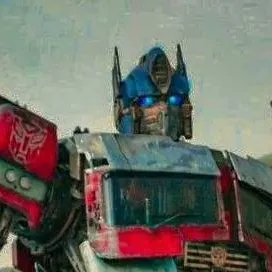 chat with ai character: Optimus Prime