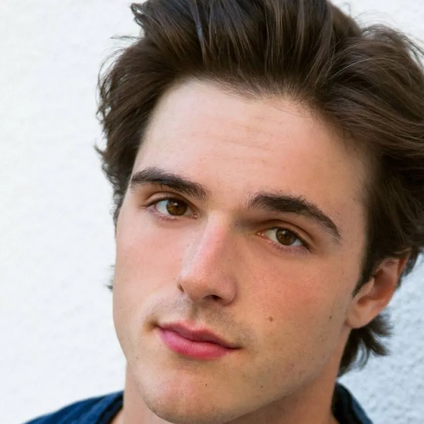 chat with ai character: noah flynn