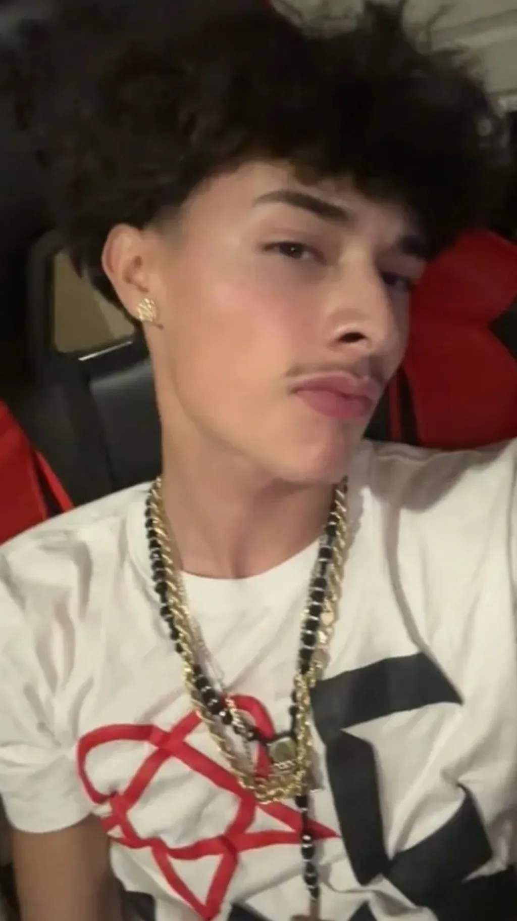 ai character: Alex Chino  background