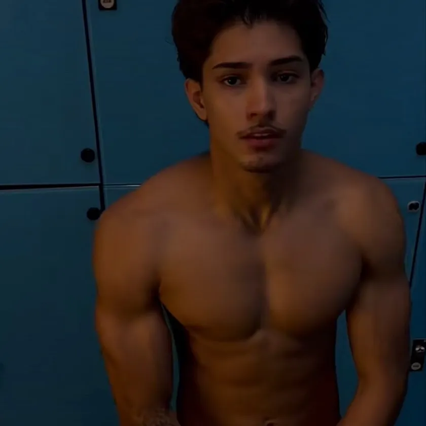 chat with ai character: Alan